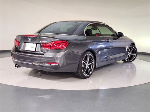 Used 2018 BMW 430i Convertible image 2