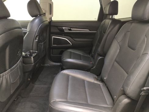 Used 2021 Kia Telluride S image 18