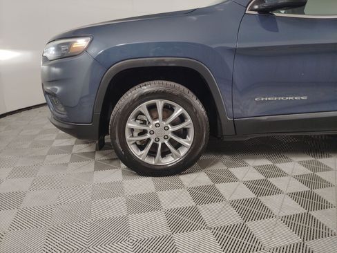 Used 2021 Jeep Cherokee Latitude Plus w/ Sun & Sound Group image 27