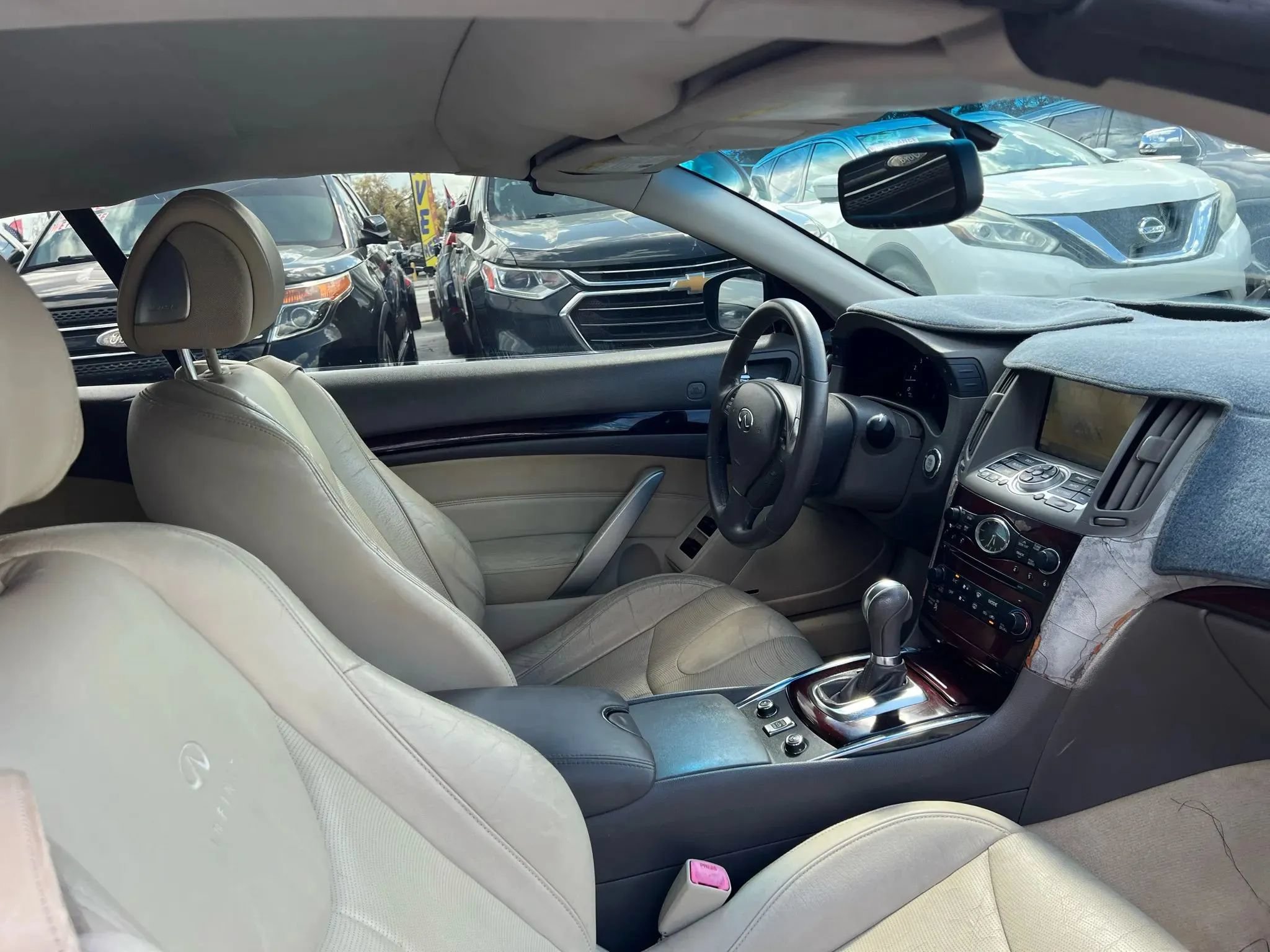 Used 2010 INFINITI G37 Convertible w/ Premium Pkg RWD image 15