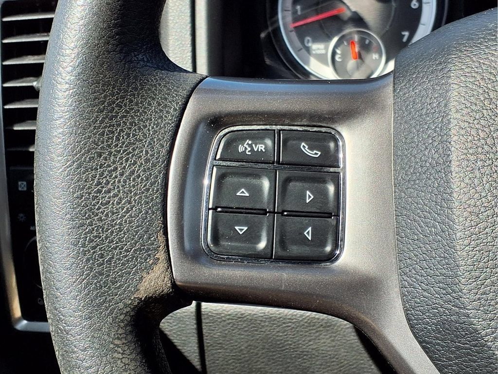 Used 2024 RAM 1500 Classic SLT AWD/4WD image 16