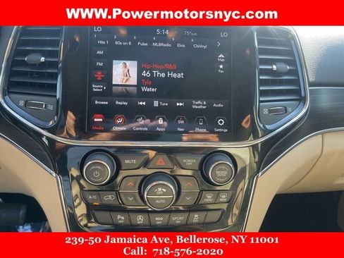 Used 2021 Jeep Grand Cherokee Limited w/ Luxury Group II image 16
