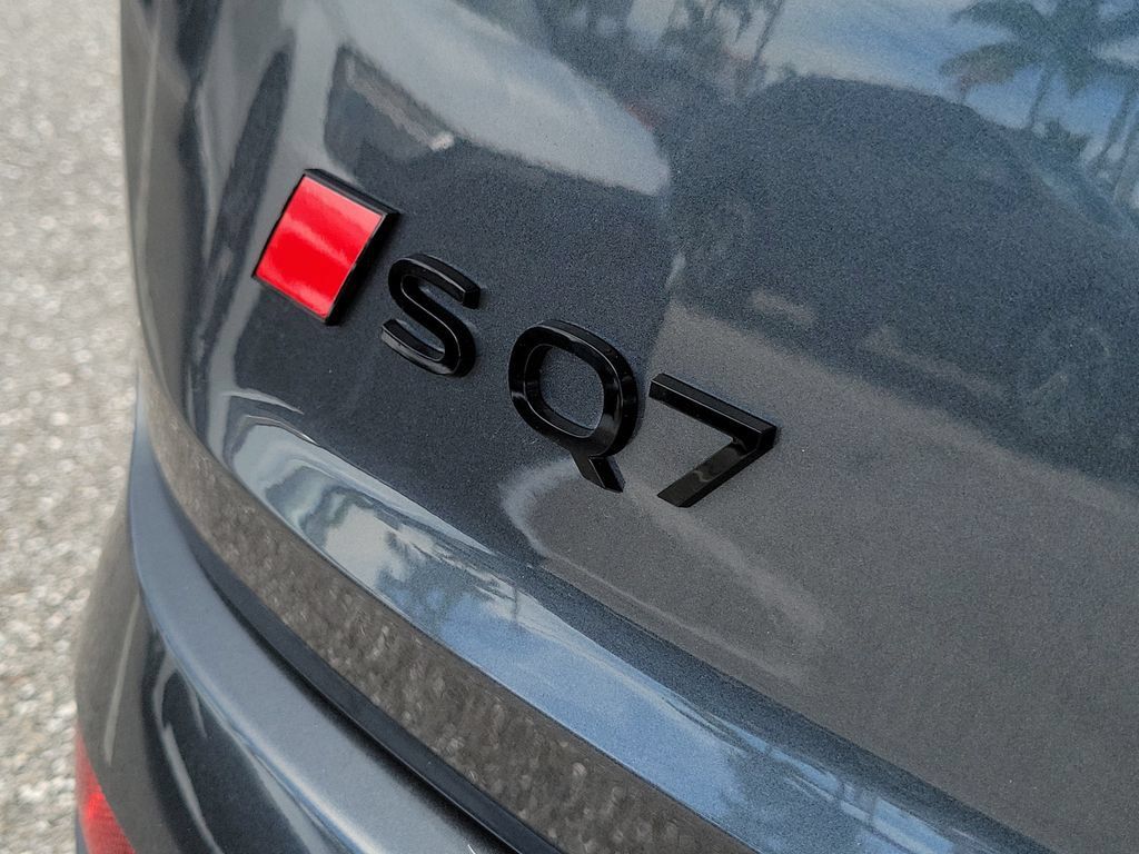 New 2026 Audi SQ7 Premium Plus AWD/4WD image 5