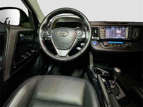 Used 2016 Toyota RAV4 Limited image 34