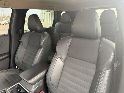 Used 2022 Mitsubishi Outlander SEL Black Edition image 36