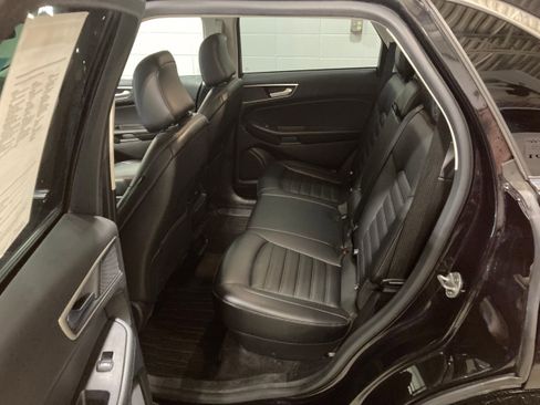 Used 2022 Ford Edge SEL w/ Convenience Package image 16