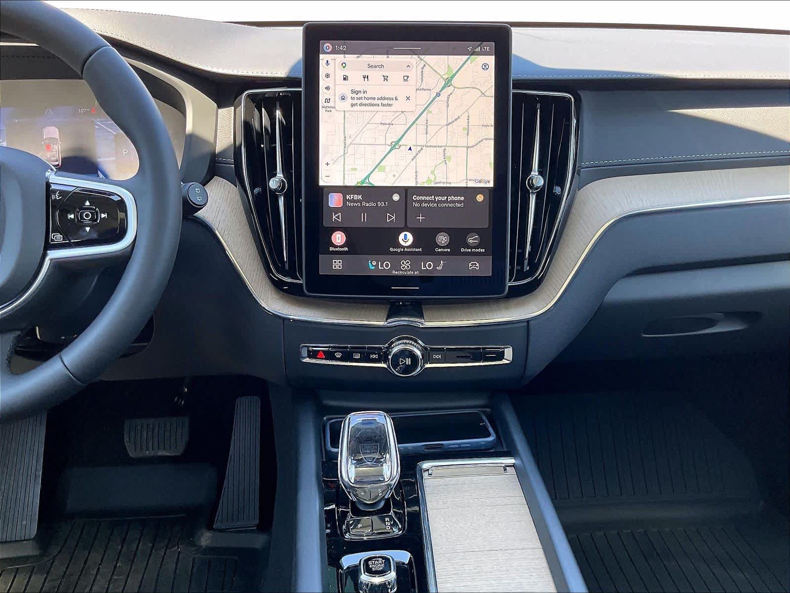New 2026 Volvo XC60 B5 Ultra w/ Protection Package Premier AWD/4WD image 9