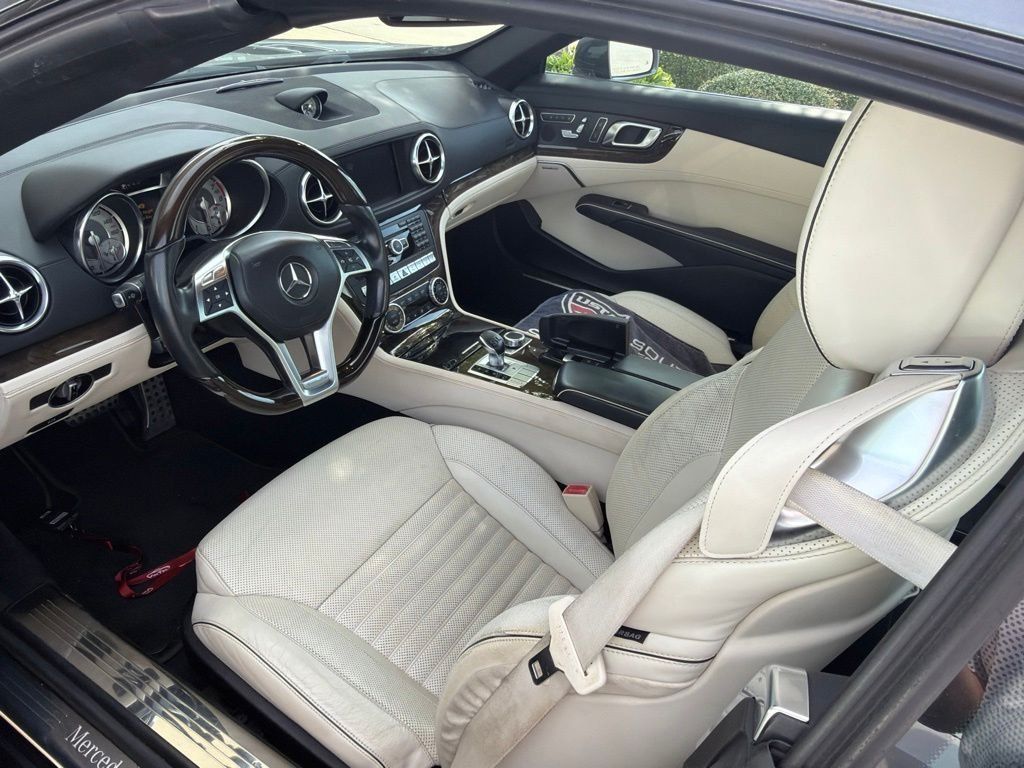 Used 2016 Mercedes-Benz SL 400 image 2