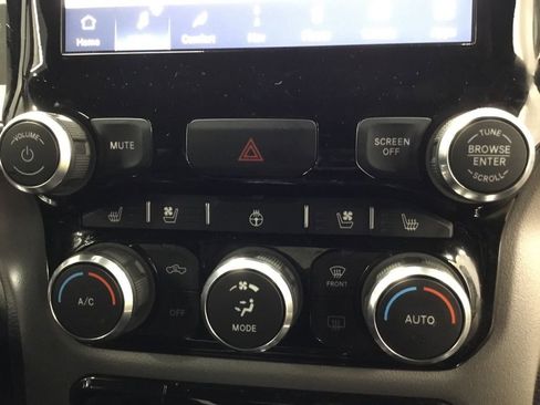 Used 2024 RAM 1500 Laramie image 27