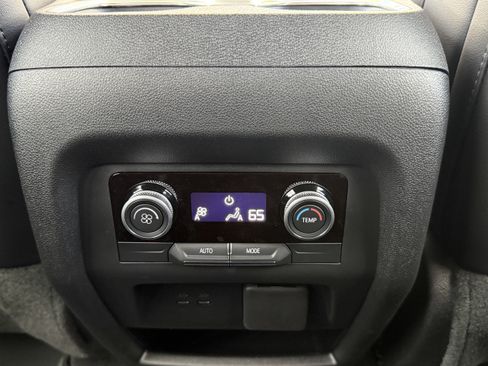 New 2026 Buick Enclave Sport Touring w/ Power Package image 31