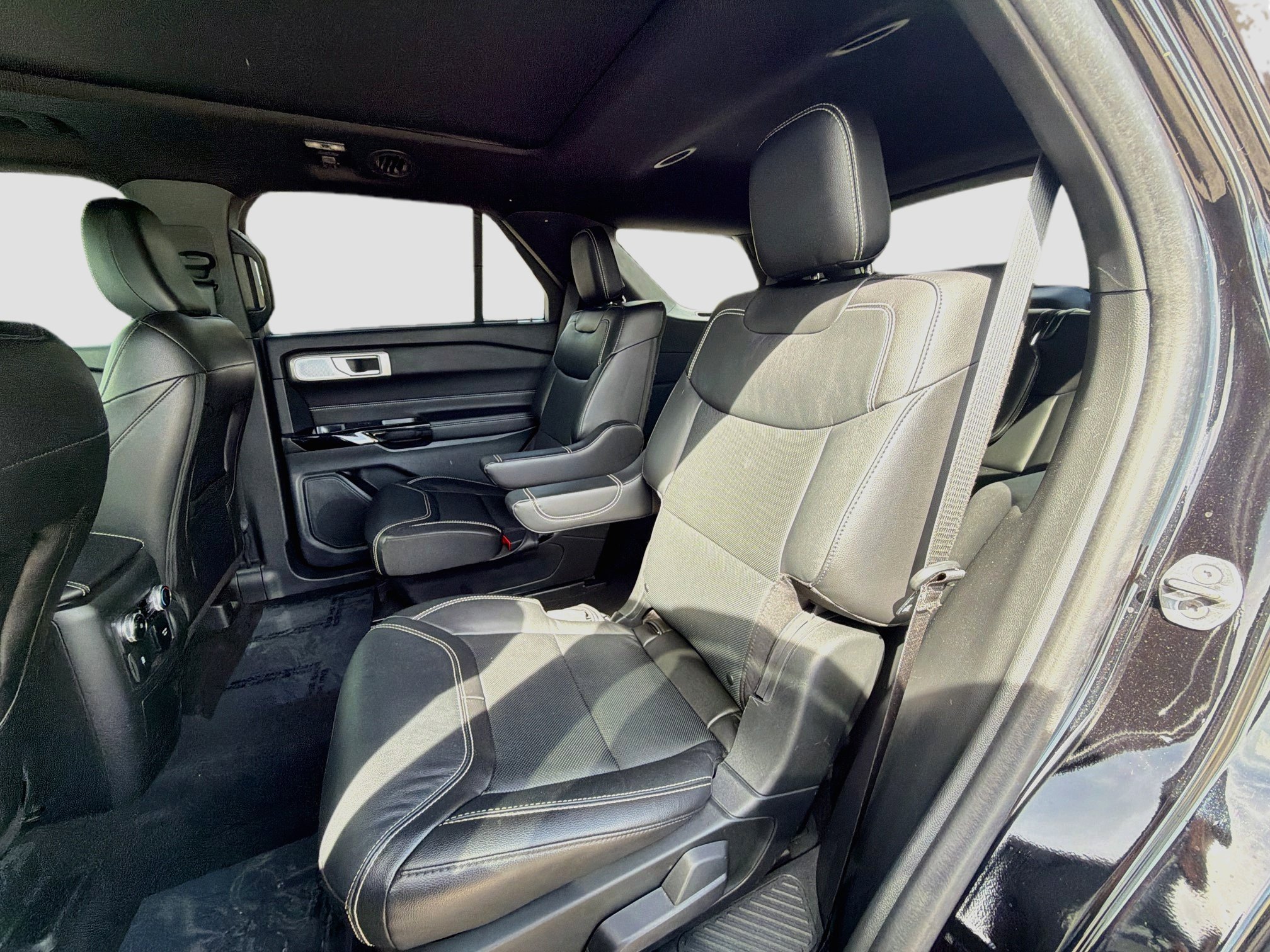 Used 2024 Ford Explorer ST w/ Equipment Group 401A AWD/4WD image 22