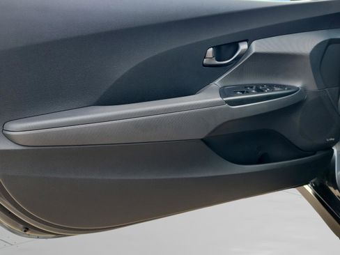 Used 2019 Hyundai Veloster Turbo Ultimate image 17