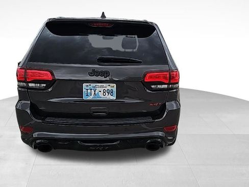 Used 2018 Jeep Grand Cherokee SRT image 9
