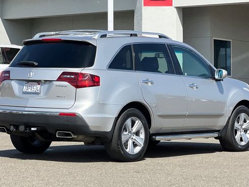 Used 2013 Acura MDX w/ Technology & Entertainment AWD/4WD image 2