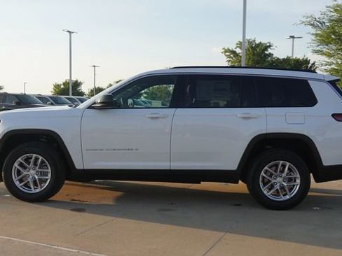 New 2026 Jeep Grand Cherokee L Laredo AWD/4WD image 6