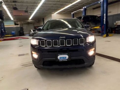 Used 2018 Jeep Compass Latitude w/ Popular Equipment Group image 3
