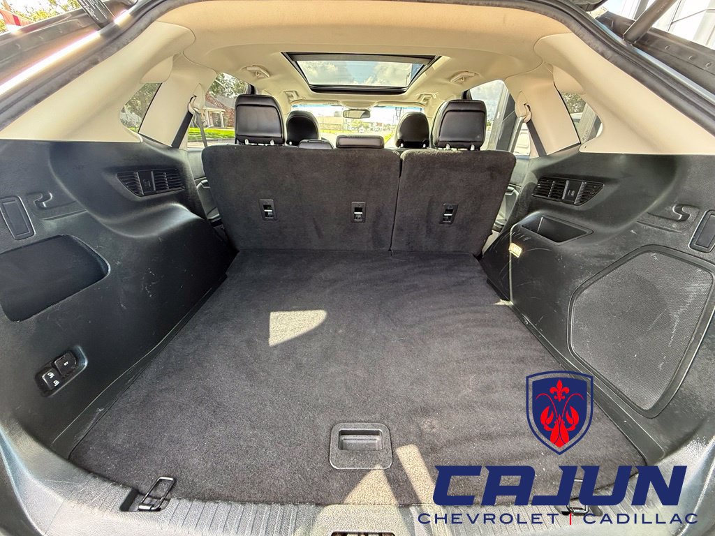 Used 2019 Ford Edge Titanium w/ Equipment Group 301A FWD image 19