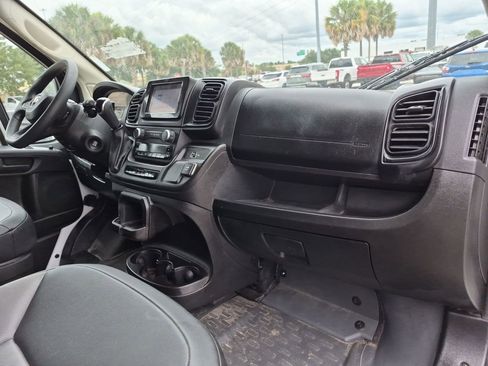 Used 2025 RAM ProMaster 2500 w/ Convenience Group FWD image 23