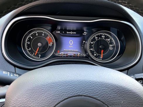 Used 2019 Jeep Cherokee Limited w/ Luxury Group AWD/4WD image 21