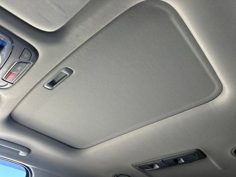 Used 2024 Kia Telluride S w/ S Sunroof Package image 18