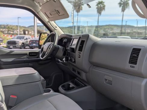 Used 2020 Nissan NV 2500 SV image 25