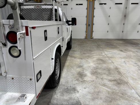 Used 2016 Ford F350 XL w/ Power Equipment Group image 10