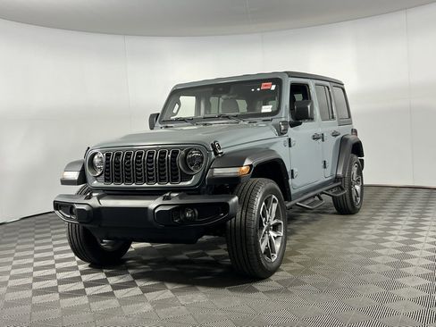 Used 2025 Jeep Wrangler Sport S 4xe image 3