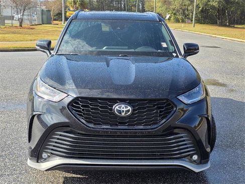 Certified 2023 Toyota Highlander XSE image 2