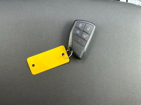 Used 2025 GMC Sierra 1500 SLT image 29