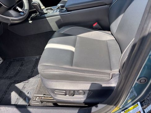 Used 2025 Toyota Camry SE w/ Convenience Package FWD image 19