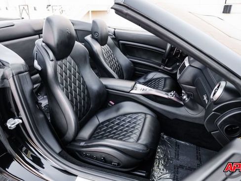 Used 2014 Ferrari California RWD image 81