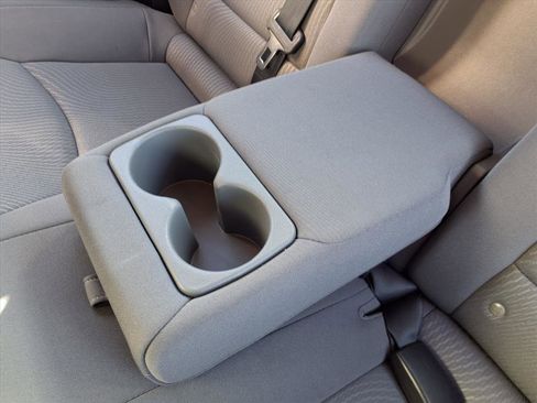 Used 2015 Hyundai Elantra SE image 9