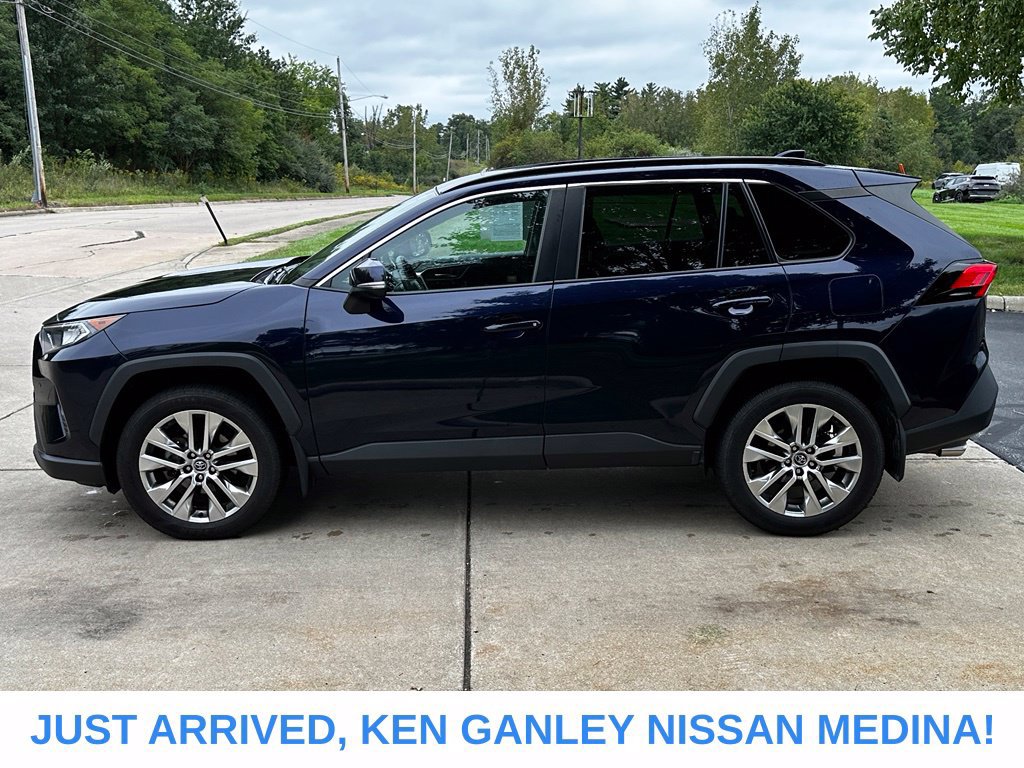 Used 2021 Toyota RAV4 XLE Premium AWD/4WD image 6