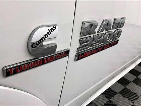 Used 2016 RAM 3500 Laramie image 33