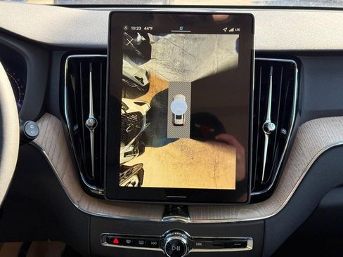 New 2026 Volvo XC60 B5 Plus w/ Climate Package image 8