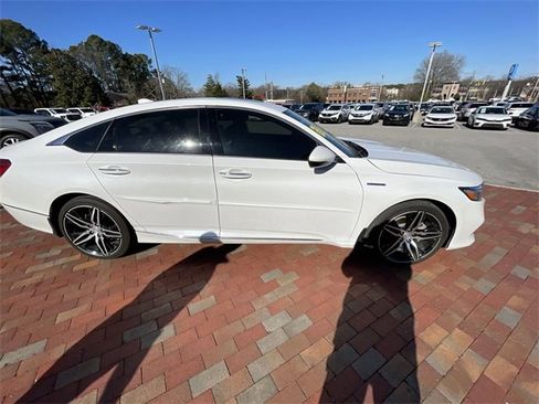 Used 2022 Honda Accord Touring image 24