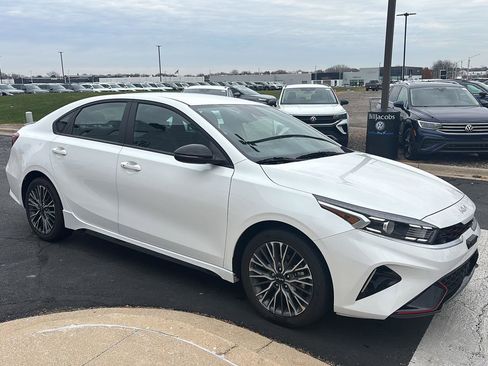 Used 2023 Kia Forte GT-Line image 5