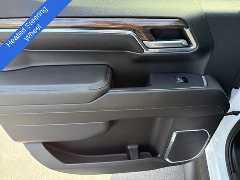 Used 2024 Chevrolet Silverado 1500 LT AWD/4WD image 17