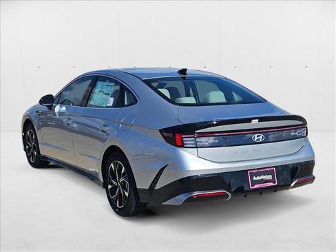 New 2025 Hyundai Sonata SEL image 7