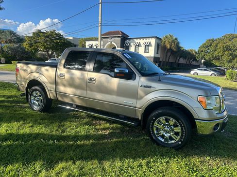 Used 2011 Ford F150 Lariat w/ Lariat Chrome Pkg image 5