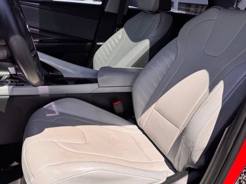 Used 2021 Hyundai Elantra Limited w/ Cargo Package FWD image 10