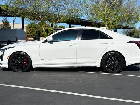 Used 2021 Cadillac CT4 V w/ Technology Package image 8