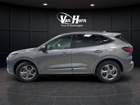 Used 2024 Ford Escape ST-Line w/ Tech Pack #1 AWD/4WD image 4