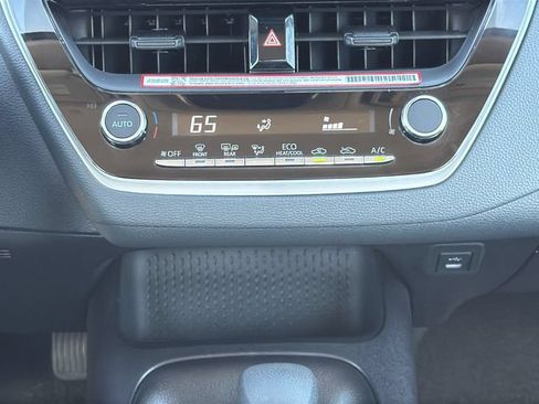 Used 2026 Toyota Corolla LE FWD image 24