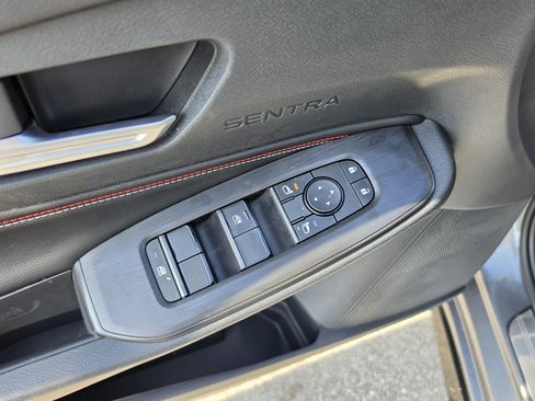 New 2027 Nissan Sentra SR FWD image 14