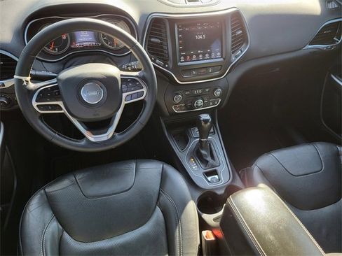 Used 2021 Jeep Cherokee Latitude Lux 80th Anniv w/ Quick Order Package 26U 80TH image 16