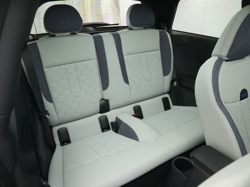 New 2026 MINI Cooper 2-Door Hardtop image 24