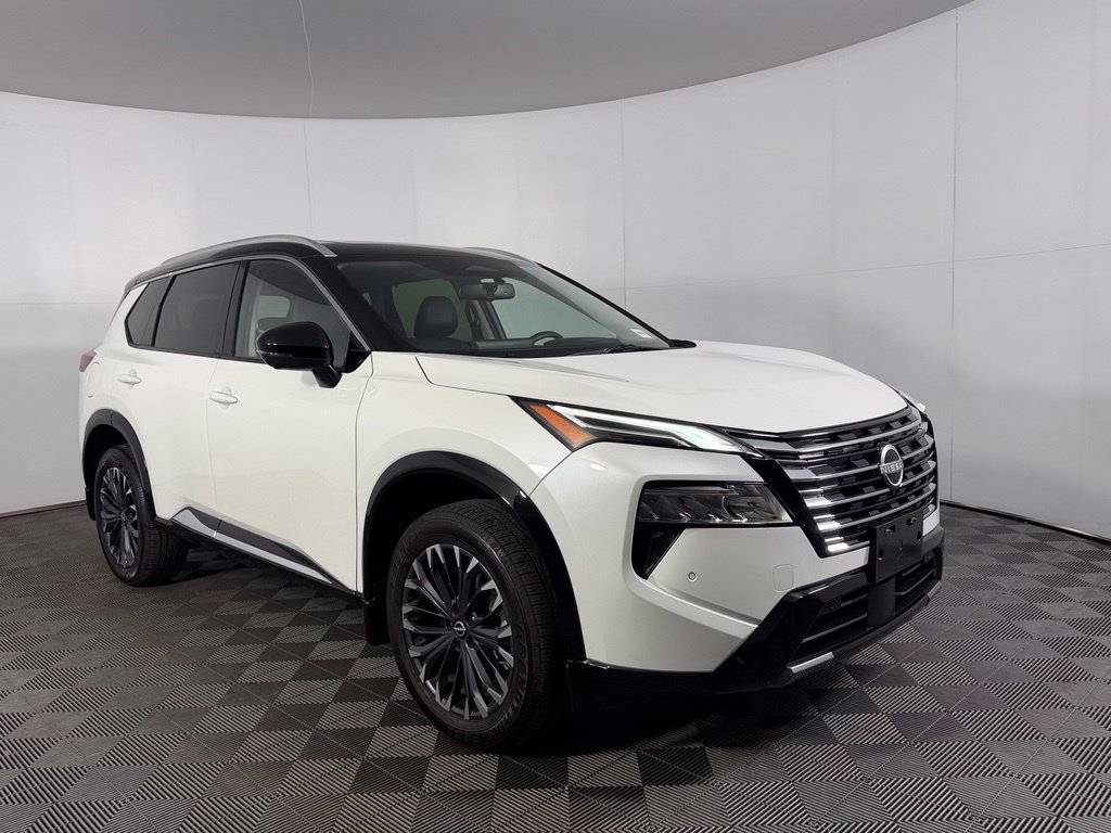 Used 2025 Nissan Rogue Platinum w/ Tech Package AWD/4WD image 5