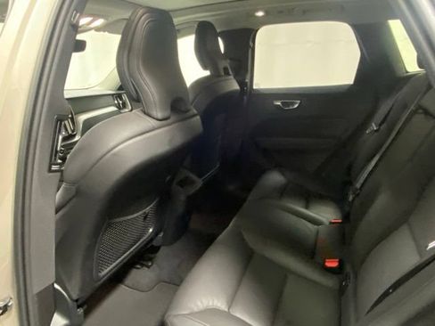 Used 2025 Volvo XC60 B5 Plus AWD/4WD image 13