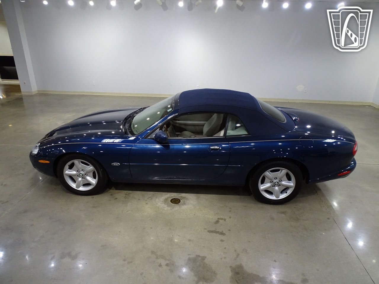 Used 1998 Jaguar XK8 Convertible RWD image 24